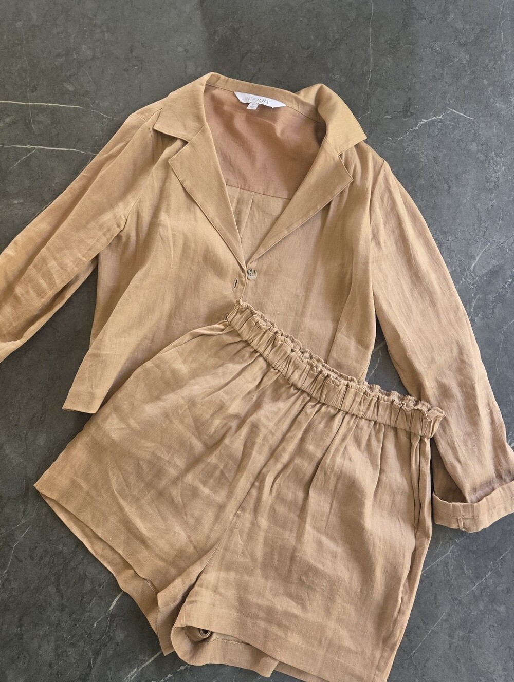 { Intermix } Set